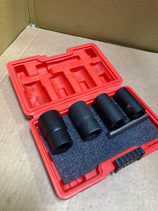 Photo 1 of Twist Socket Set 5 Pcs Lug Nut Remover, Bolt Nut Extractor Set, Metric 17-22mm Wheel Lock Removal Kit with Drift Punch Nut Removal Bar