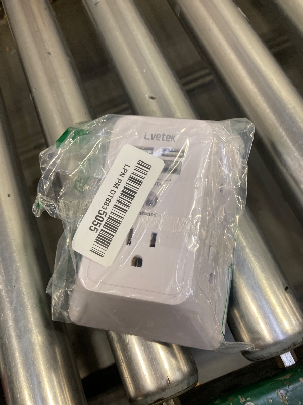 Photo 1 of Multi Plug Outlet, HANYCONY Outlet Extender with 4 USB Ports (2 USB C) and Night Light, 1050J Surge Protector, Wall Mount, Outlet Splitter for Bathroom Kicthen Camper Dorm Room Essentials