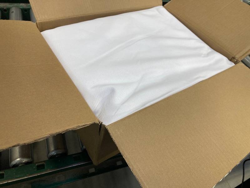 Photo 1 of Fitable 6 Pack White Round Tablecloths - 120 Inches in Diameter - Stain Resistant and Washable Table Clothes, Polyester Fabric Table Covers for Wedding, Party, Banquet, Formal Events