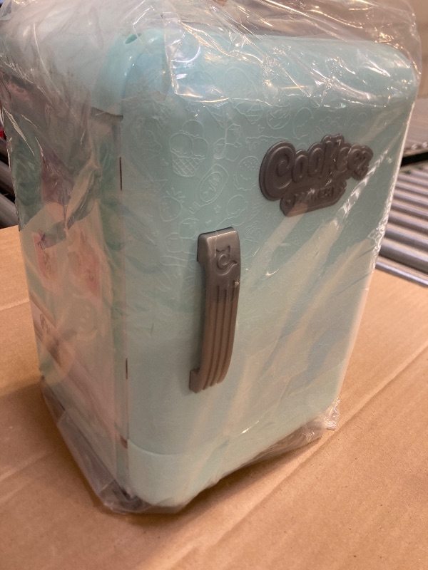 Photo 1 of Freezy Cakez. Mix & Decorate Your Plush Best Friend! Place Your Cake Mix in The Freeze and Be Amazed When A Scented, Shivering, Interactive Plush Friend Comes Out