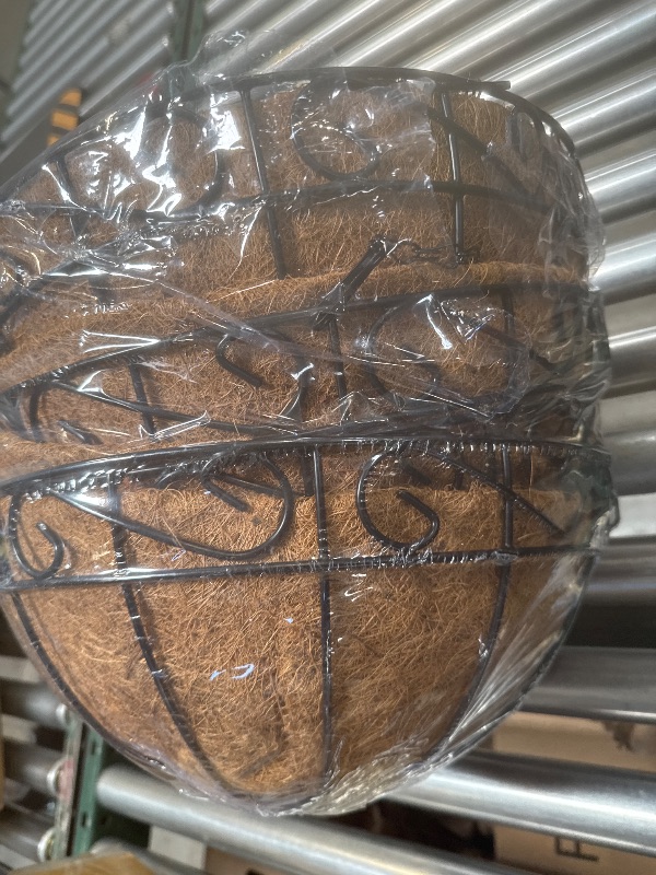 Photo 1 of 4 Pack Hanging Planter for Outdoor Plants 14 inch Metal Hanging Flower Basket with Coco Coir Liner Round Wire Plant Holder Chain Flower Pots Outdoor Garden Decoration Watering Hanging Baskets?HB?