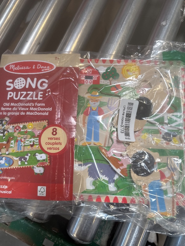 Photo 1 of Melissa & Doug Old MacDonald's Farm Sound Puzzle With Light-Activated Sound Effects Farm Animal Toys, Puzzles For Toddlers And Kids Ages 2+