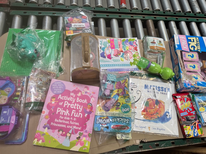 Photo 1 of Box Lot of Miscellaneous Items/Final Sale 