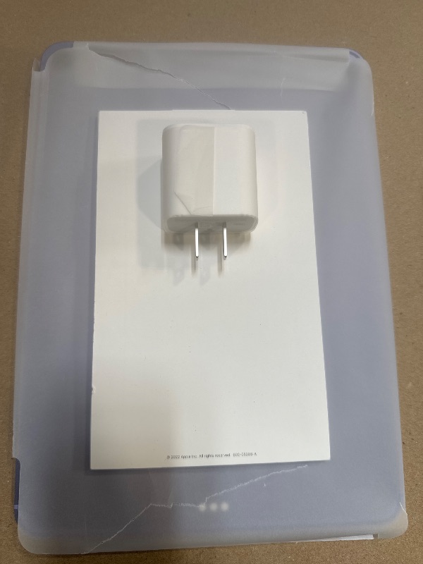Photo 1 of Apple iPad Air (5th Generation): with M1 chip, 10.9-inch Liquid Retina Display, 256GB, Wi-Fi 6 + 5G Cellular, 12MP front/12MP Back Camera, Touch ID, All-Day Battery Life – Purple