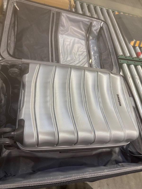Photo 1 of Samsonite Amplitude Two 2-piece Hardside Set
