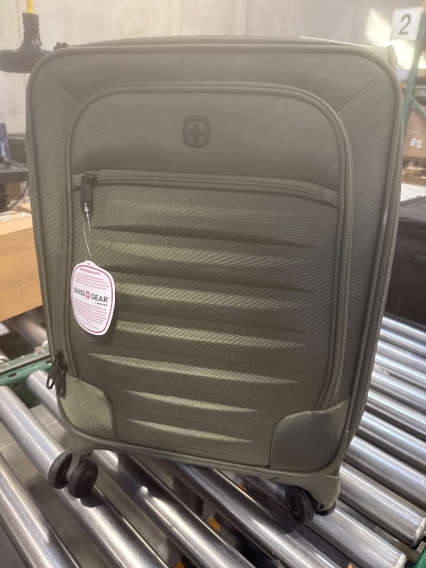 Photo 1 of Swiss Gear The Checklite II Carry-On Spinner