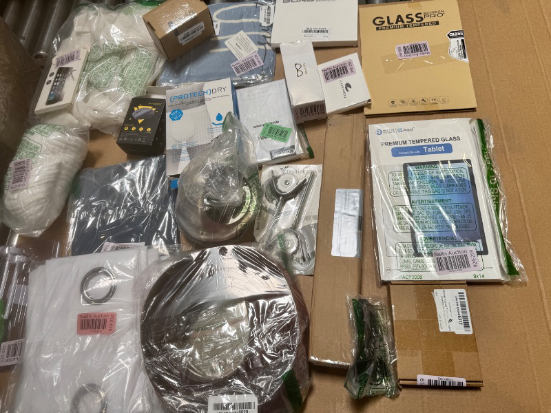 Photo 1 of Box Lot of Miscellaneous Items/Final Sale