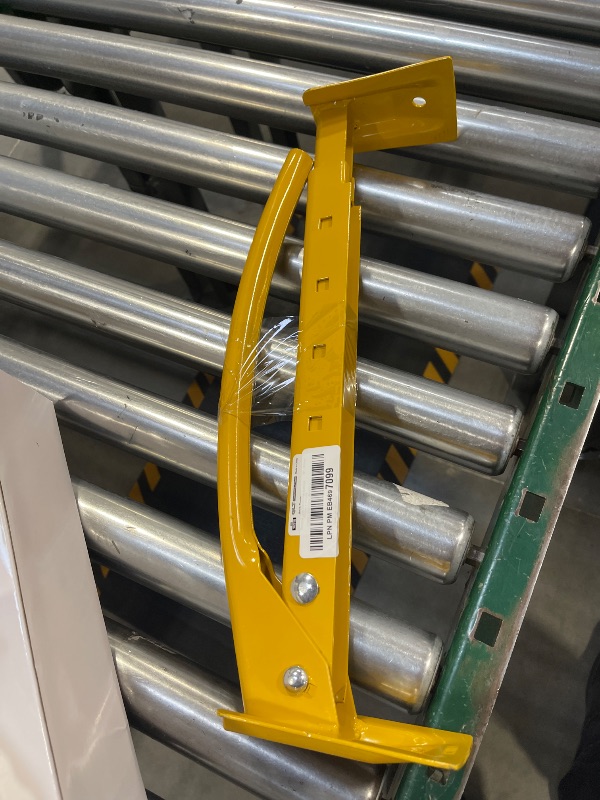 Photo 1 of MARSHALLTOWN QLT By Brick Tongs, Metal Handle Paver Claw for Lifting, Masonry, 88