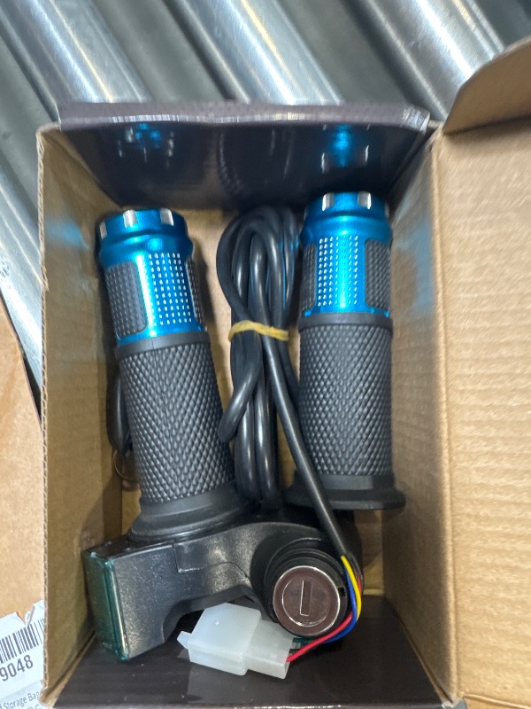 Photo 1 of Electric Twist Throttle with Key 12-84V Universal Electric 5 Wire Throttle Voltage Display Razor Upgraded Throttle with Display