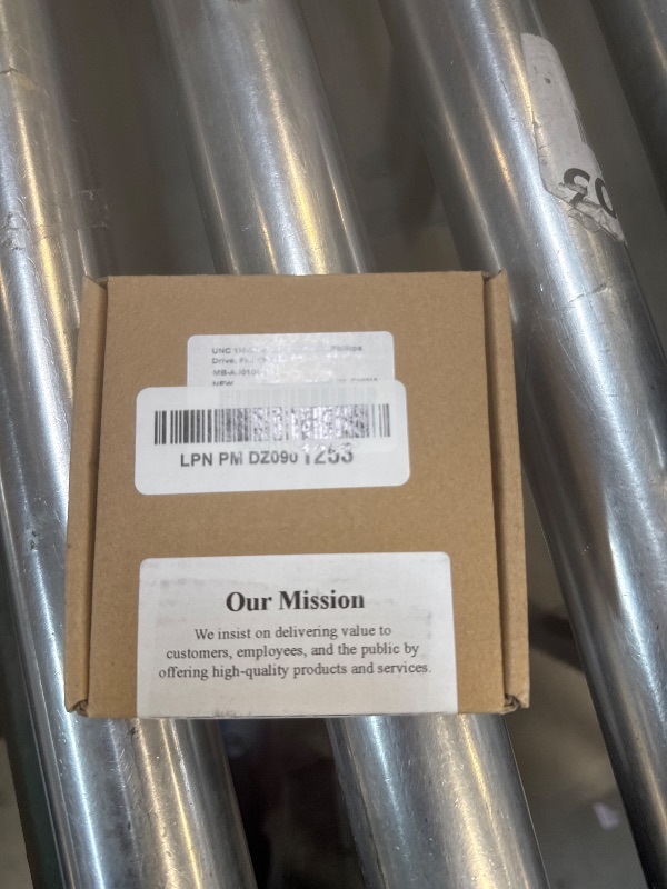 Photo 1 of 1/4-20 x 3/4" (30 Pack) Phillips Flat Head Machine Screws, Stainless Steel 304 (18-8), UNC Coarse Thread, Countersunk Head Machine Screws, Phillips Drive #3