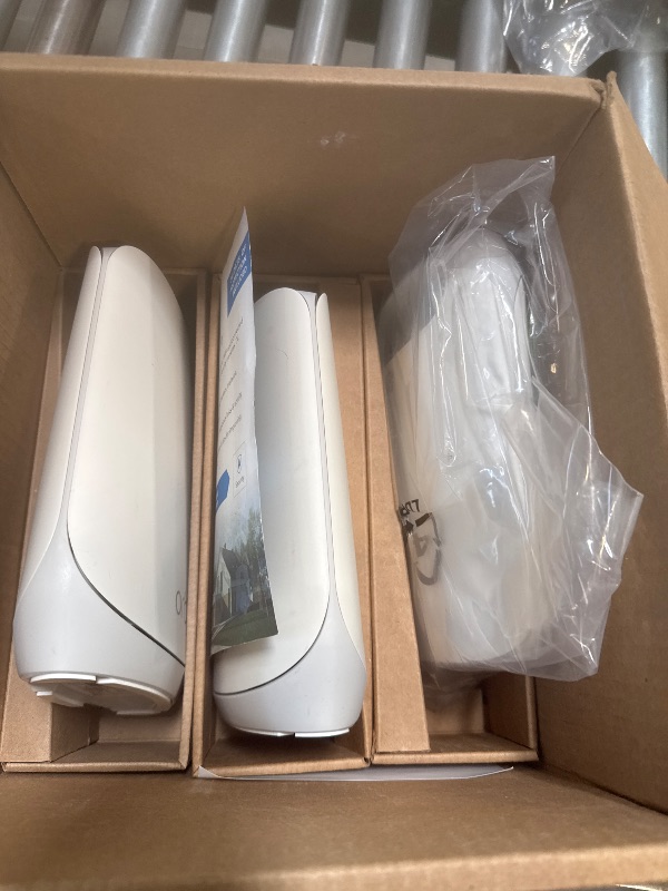 Photo 1 of Netgear Orbi RBK763-100NAR AX5400 Tri-band WiFi 6 Mesh System, 5.4Gbps, Router and 2 Satellites (Renewed)