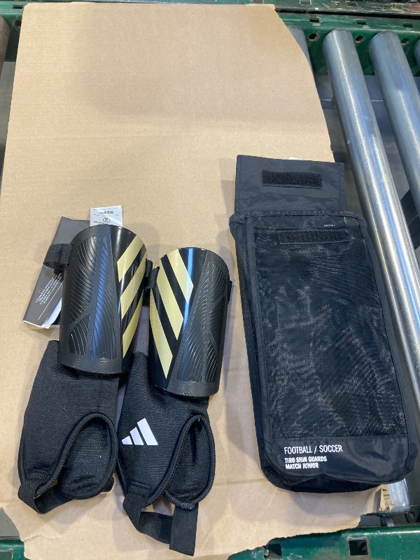Photo 1 of adidas Unisex-Kids Tiro Match Soccer Shin Guards size m 