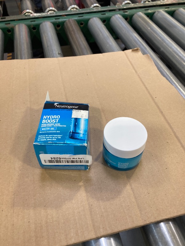 Photo 1 of Neutrogena Hydro Boost Water Gel with Signature Fragrance, Hyaluronic Acid Face Moisturizer for Normal to Oily Skin, Delivers Hydration for Refreshed, Dewy Skin, 1.7 fl. oz