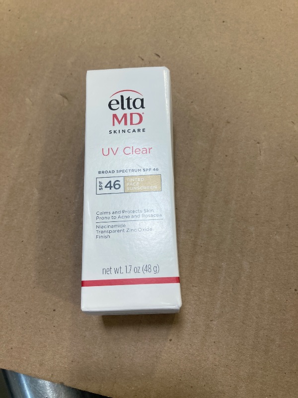 Photo 1 of UV Clear Facial Sunscreen SPF 46 - for Skin Types Prone to Acne, Rosacea & Hyperpigmentation - Tinted - 48g-1.7oz exp- 10/2027