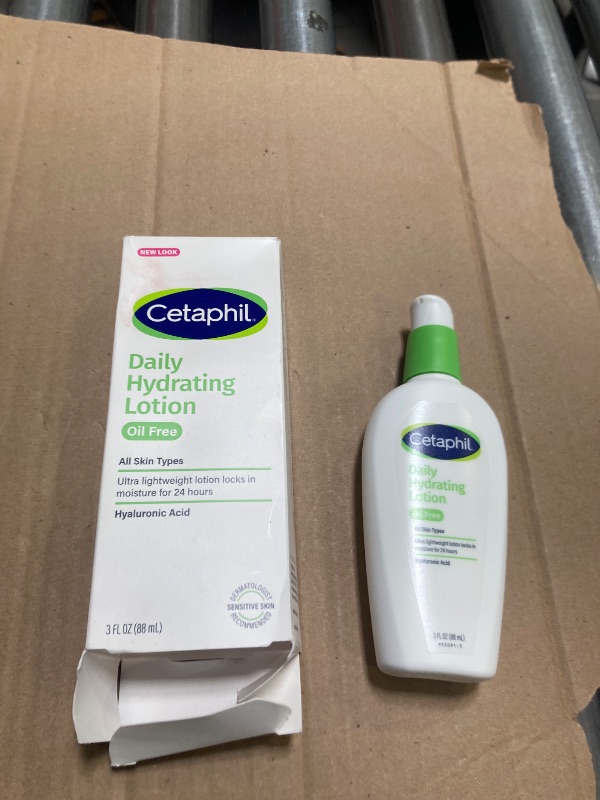 Photo 1 of Cetaphil Daily Hydrating Lotion for Face, With Hyaluronic Acid, 3 fl oz, Lasting 24 Hour Hydration, for Combination Skin, No Added Fragrance, Non-Comedogenic