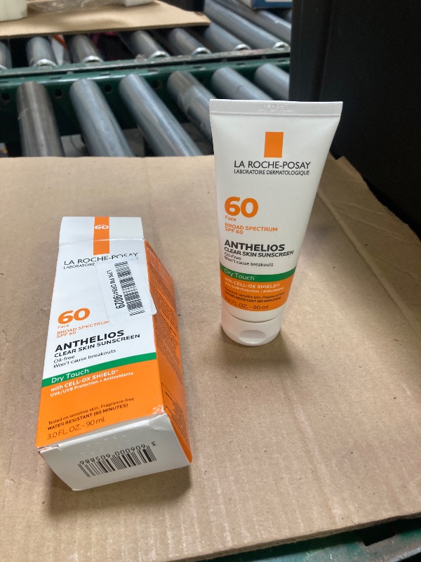 Photo 1 of La Roche-Posay Anthelios Clear Skin Sunscreen Dry Touch SPF 60, Oil Free Sunscreen For Face, Oil Absorbing, Broad Spectrum SPF + Antioxidants, Non-Greasy, Oxybenzone Free, Travel Size EXP - 2027