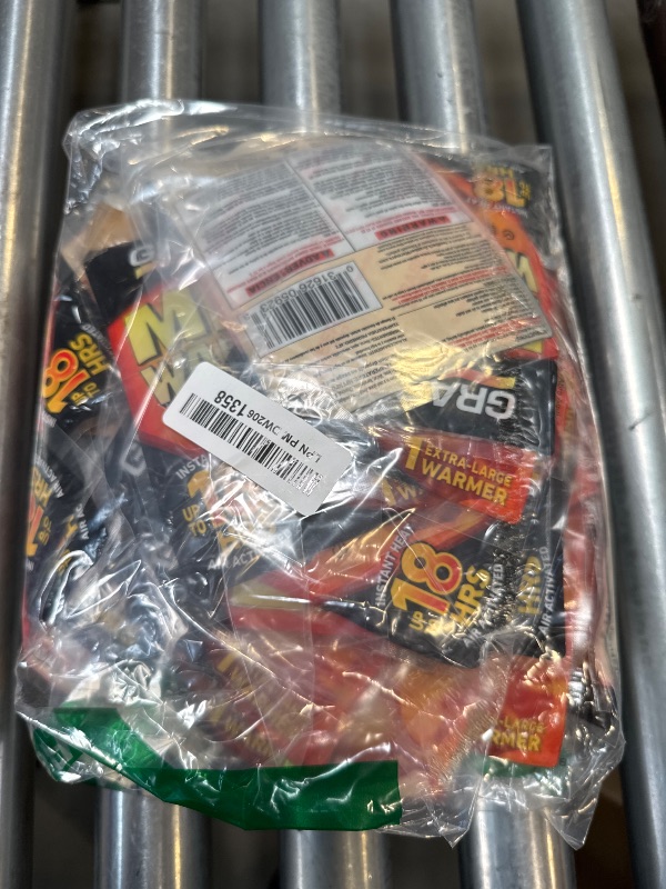 Photo 1 of Grabber 18 Hour Body Warmers l 30 Units