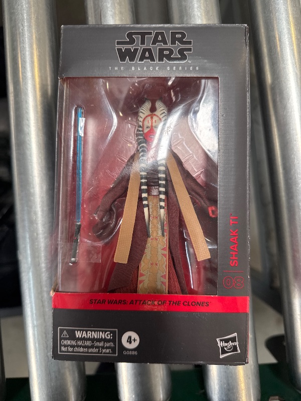 Photo 1 of STAR WARS The Black Series Shaak Ti, Attack of The Clones Premium Collectible 6 Inch Action Figure