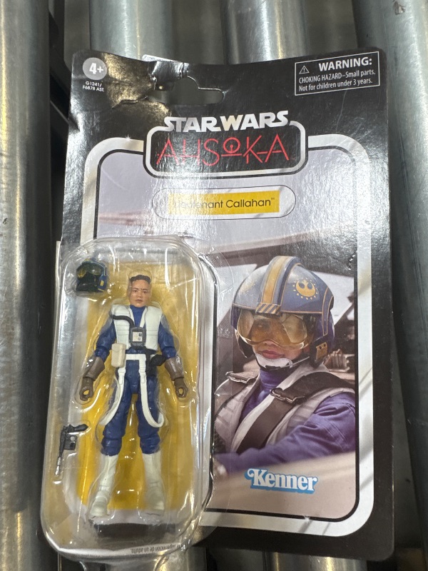Photo 1 of STAR WARS The Vintage Collection Lieutenant Callahan, Ahsoka 3.75 Inch Collectible Action Figure