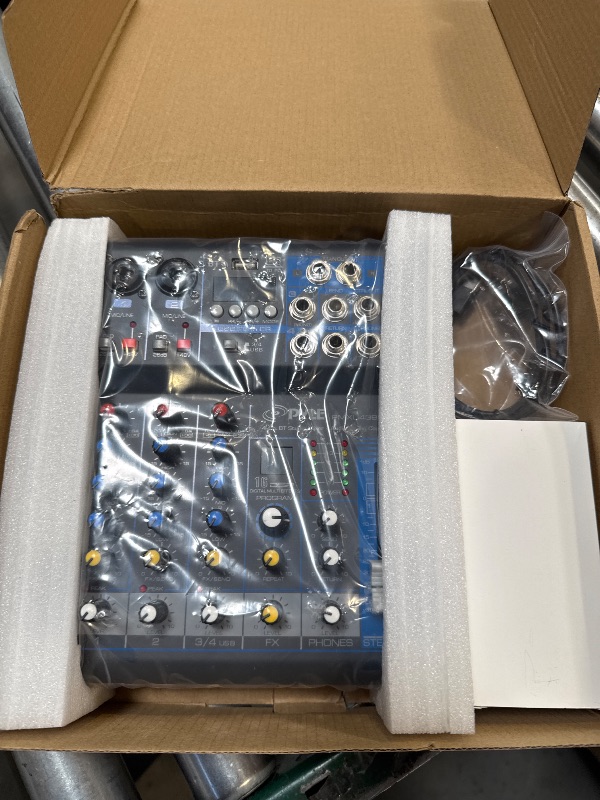 Photo 1 of Pyle Professional Audio Mixer Sound Board Console System- Interface 4 Channel Digital USB Bluetooth MP3 Computer Input 48V Phantom Power Stereo DJ Studio Streaming FX 16-Bit DSP Processor- PMXU43BT.5