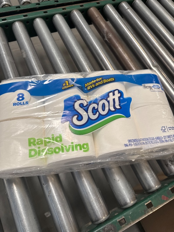 Photo 1 of Scott Rapid-Dissolving Toilet Paper for RVs & Boats 8 Double Rolls 
