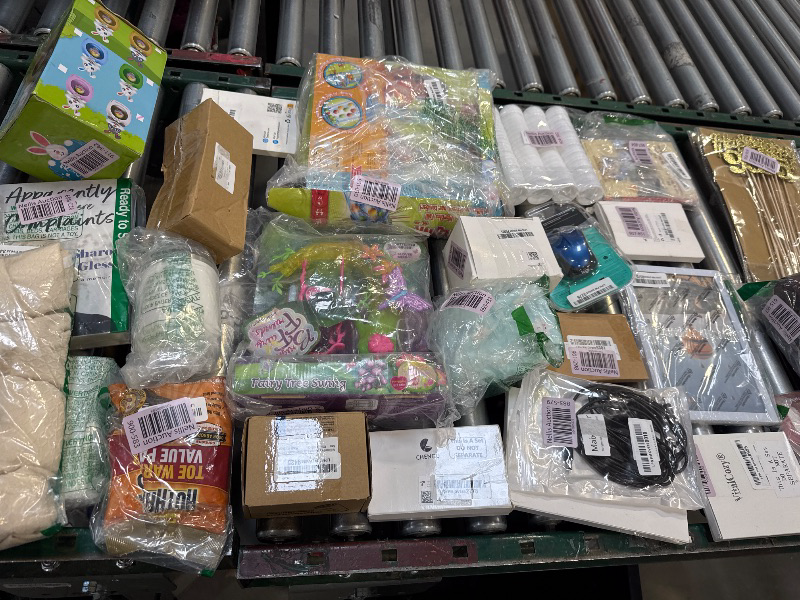 Photo 1 of Box Lot of Miscellaneous Items /Final Sale