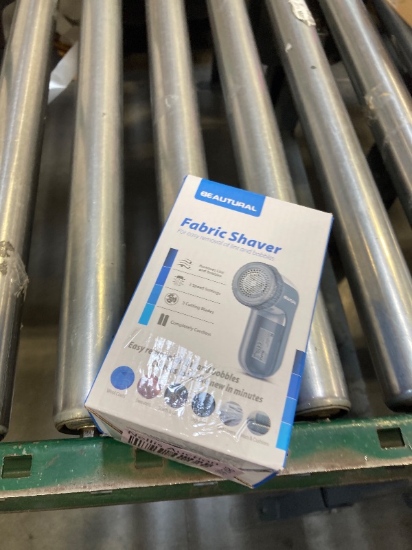 Photo 1 of BEAUTURAL Fabric Shaver and Lint Remover, Sweater Defuzzer with 2-Speeds, 2 Replaceable Stainless Steel Blades, Battery Operated, Remove Clothes Fuzz, Lint Balls, Pills, Bobbles Gray