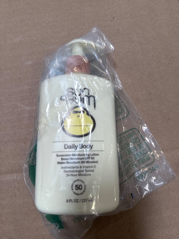 Photo 1 of Sun Bum Daily SPF 50 Sunscreen Body Lotion - Broad Spectrum Moisturizing Sunscreen with Vitamin E - Vegan and Hawaii 104 Act Compliant (Without Octinoxate & Oxybenzone) - Dermatologist Tested - 8 oz