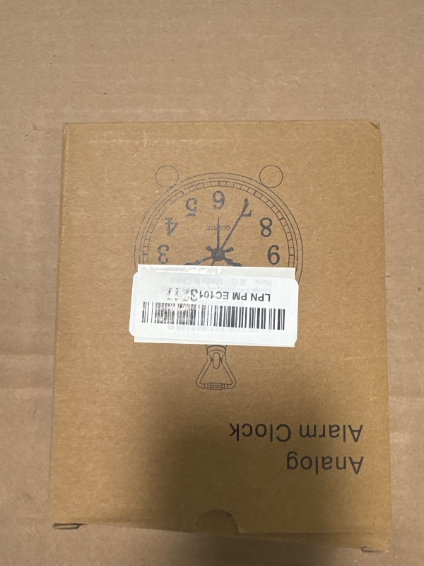 Photo 1 of Vintage Retro Analog Alarm Clock, 4 inch Super Silent Non Ticking Small Clock with Night Light, Battery Operated, Simply Design, for Living Room, Bedroom, Bedside, Desk, Gift Clock (Arabic)