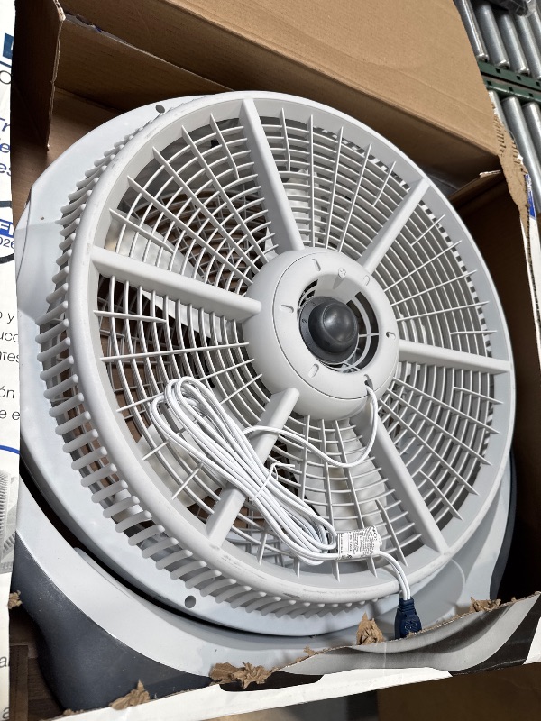 Photo 1 of Lasko 20" Wind Machine Air Circulator, Gray A20301