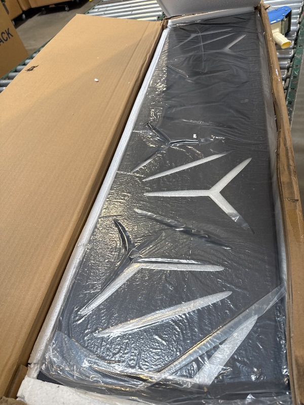 Photo 1 of 46.8 in. W x 71.37 in. H White Galvanized Sheet Outdoor Private Screen Decorative Art Panel


