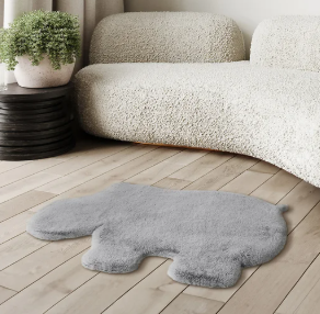 Photo 1 of Mon Chateau Faux Fur Shaped Rug
