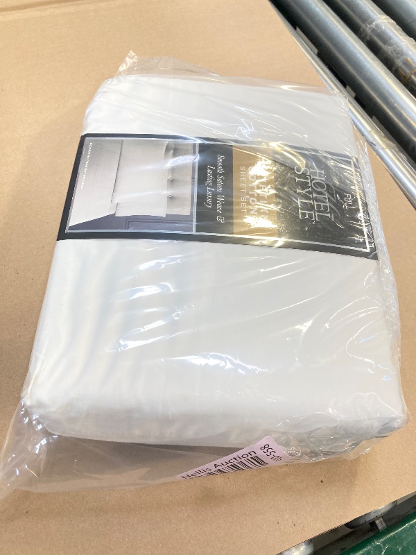 Photo 1 of Hotel Style 4-Piece 600 Thread Count White Egyptian Cotton Adult Bed Sheet Set, Full - Deep Pocket