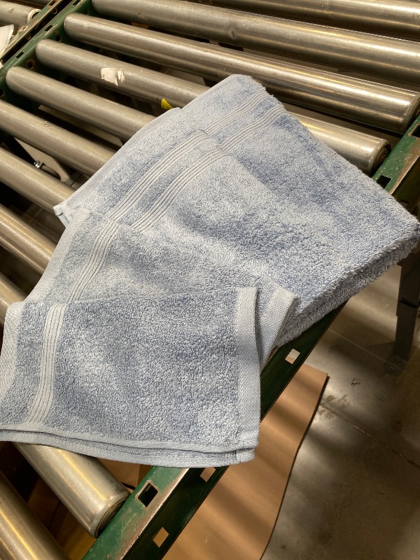 Photo 1 of PACK OF 2 HAND TOWEL AND 2 WASH TOWEL 