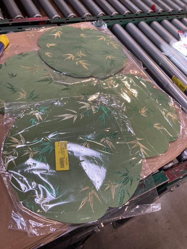Photo 1 of 4pcs of dish table mats 