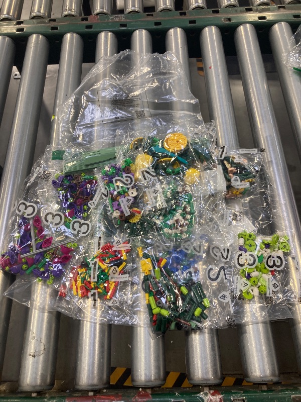 Photo 1 of LEGO Botanicals Artificial Wildflower Bouquet - Fake Indoor Flowers Building Set for Home, Kitchen, Desk Decoration, Adults Ages 18+ - Gift for Mother's Day - 10313