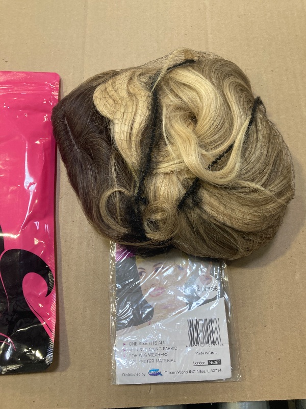 Photo 1 of BOGSEA Ombre Blonde Wig with Bangs Long Blonde Wigs for Women Synthetic Heat Resistant Fiber Wigs for Daily Party 26 Inch