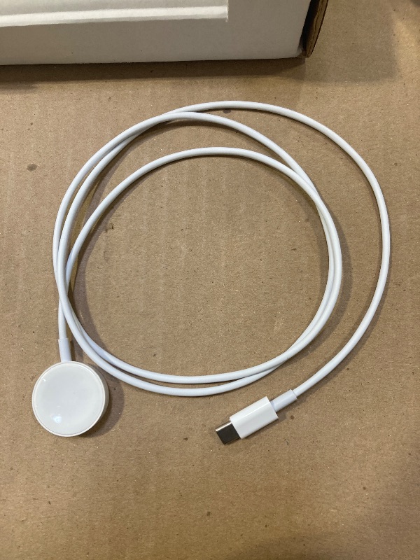 Photo 1 of Apple Watch Series 8