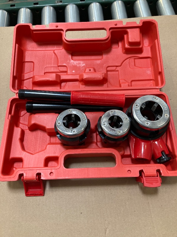 Photo 1 of QWORK BSPT Ratchet Pipe Threader Kit, 3 Die Ratcheting Pipe Threading Tool Set 1/2", 3/4", 1", for Professional Cutting & Pipe Threaders