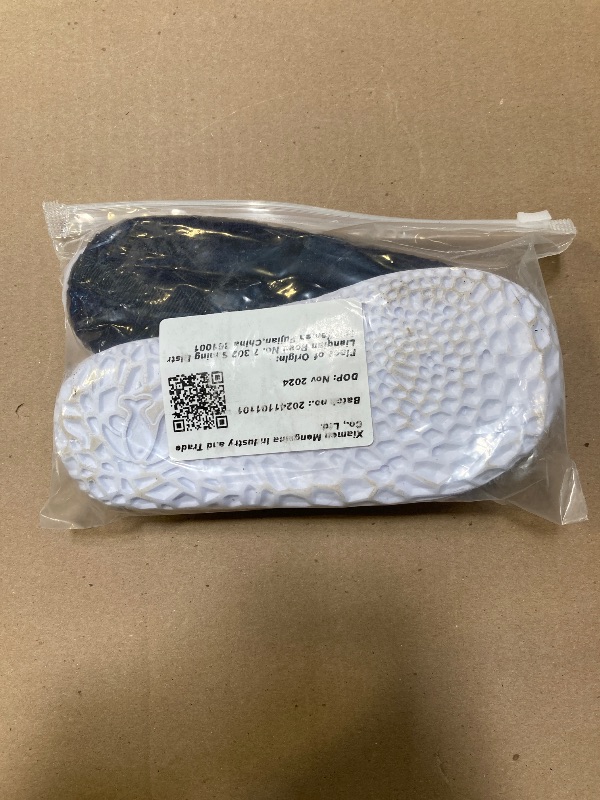 Photo 1 of FEETCITY Water Shoes Kids Boys and Girls Aqua Socks Quick Dry Barefoot for Beach Outdoor Sports Toddler 7
