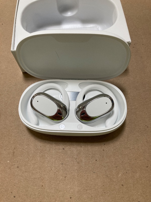 Photo 1 of Real Time Translation Earbuds, AI Language Translator Earphone 3-in-1 Accents & Long Battery Life Translation Earbuds OWS 144 Languages & 8 Offline for Travel Business,White