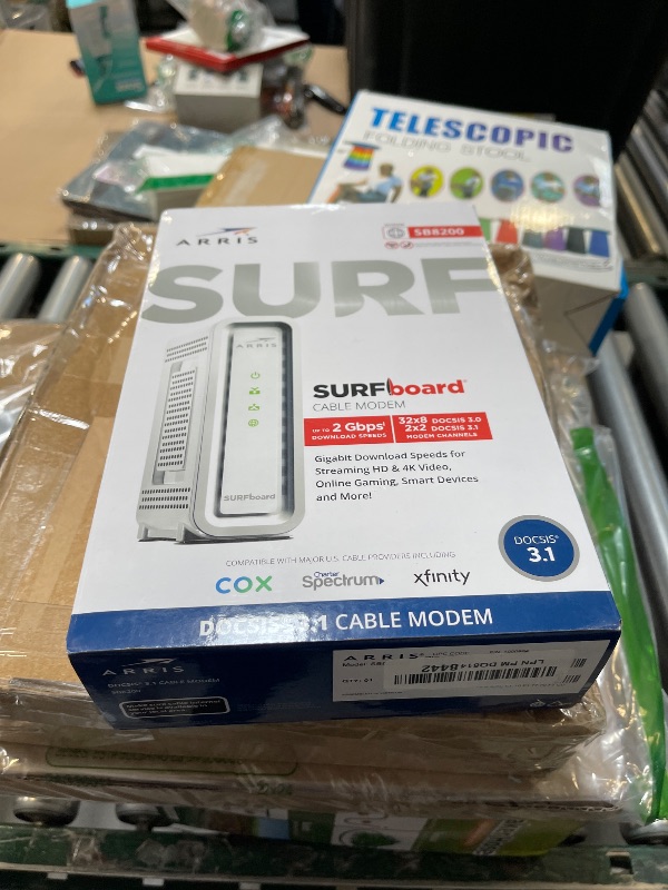 Photo 1 of ARRIS (SB8200) - Cable Modem - Fast DOCSIS 3.1 32x8 Gigabit Cable Modem , Approved for Comcast Xfinity, Cox, Charter Spectrum, & more | 1 Gbps Max Internet Speed, 4 OFDM Channels