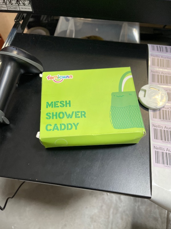 Photo 1 of Mesh shower caddy