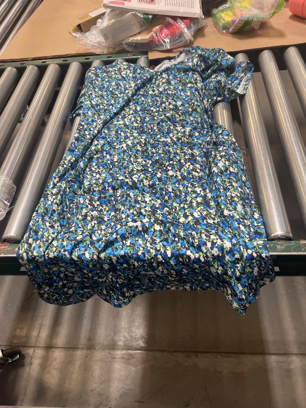 Photo 1 of womans dress size xxl