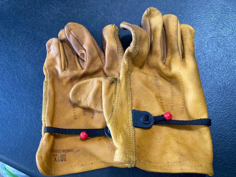 Photo 1 of Wells Lamont mens Leather Work Gloves with Wrist Closure DIY Yardwork Construction Motorcycle Large Wells Lamont, Saddletan, Large Pack of 1
