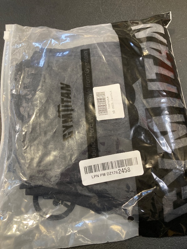 Photo 1 of GYMTITAN Butt Lifting Cargo Leggings with Pockets Workout Leggings for Women Cargo Pants S-Black