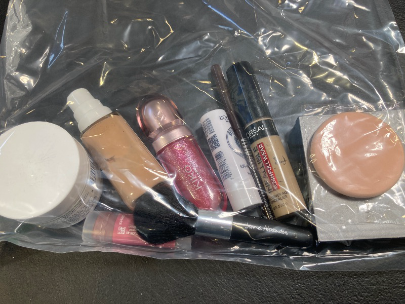 Photo 1 of BAG OF BEAUTY MAKEUP PRODUCTS / FINAL SALE 