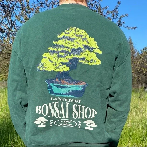 Photo 1 of Arizona Jean Co. Men's Bonsai Tree crewneck sweatshirt Size L