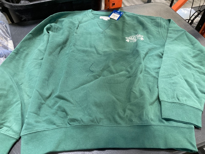 Photo 1 of Arizona Jean Co. Men's Bonsai Tree crewneck sweatshirt Size L