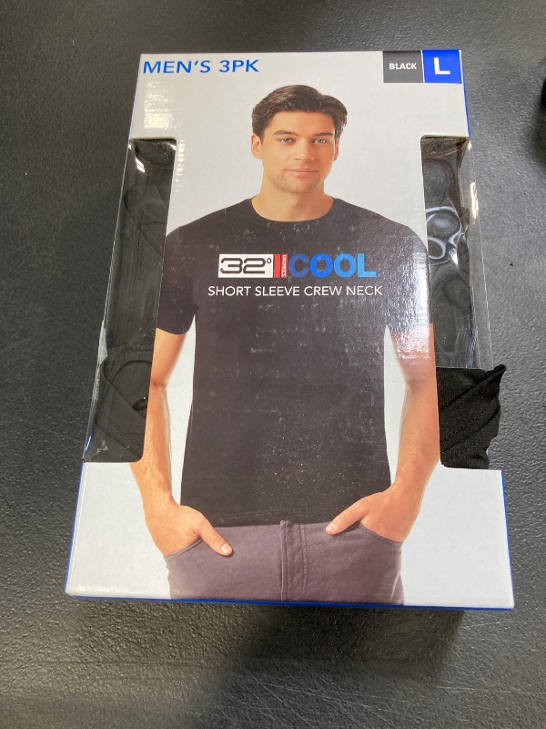 Photo 1 of 32 Degrees Men's Cool Tee, 3-Pack (US, Alpha, Large, Regular, Regular, Black)